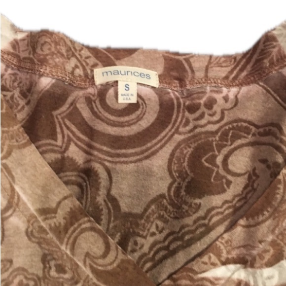 Maurices Tops - Maurices Brown Paisley Top EUC